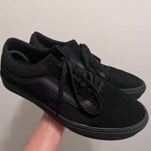 Van's Black Comfycush Era, Men's size 13
